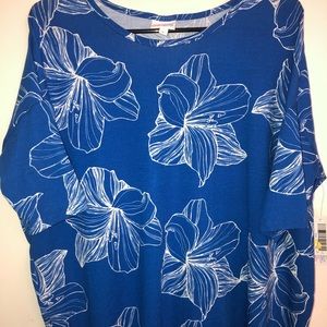 🆕LulaRoe Irma Top